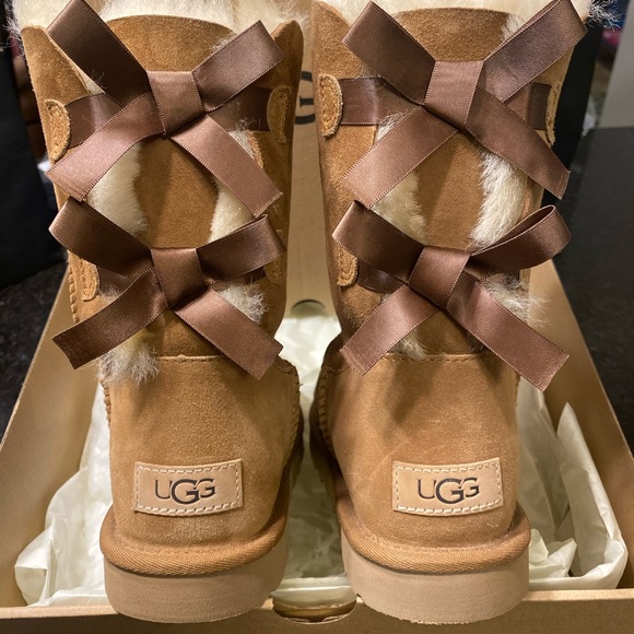 UGG W Bailey Bow 2 - Picture 8 of 8